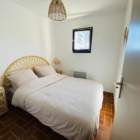 T2 Climatise Front De Mer/acces Direct Plage/piscines Daire Roquebrune-sur Argens