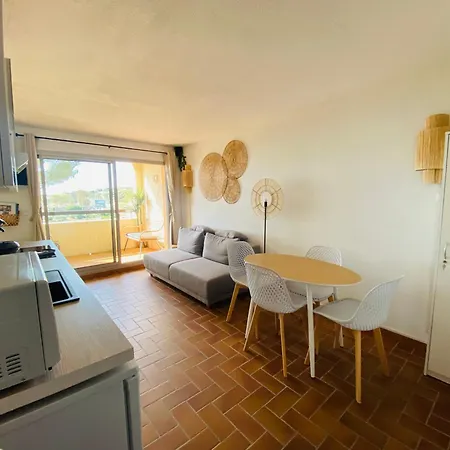 Daire T2 Climatise Front De Mer/acces Direct Plage/piscines Roquebrune-sur Argens